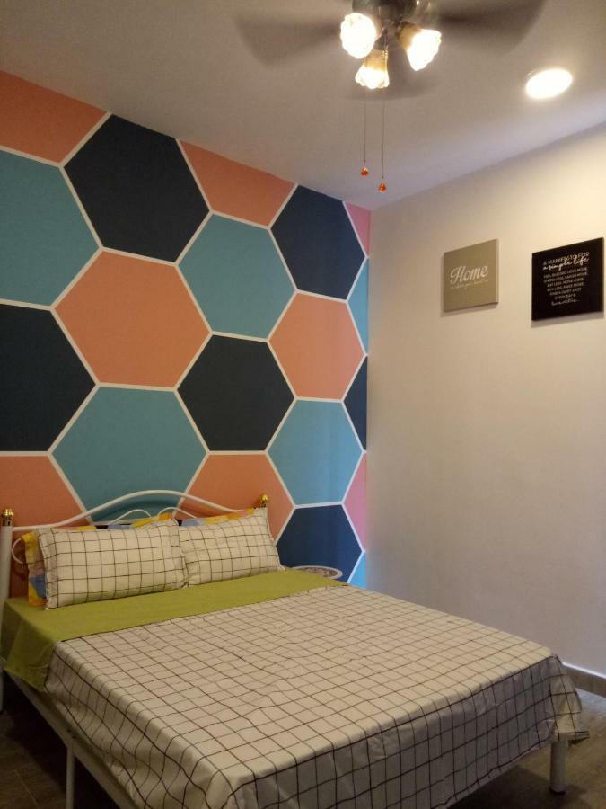 Icolor Home & Stay Ch5 Тана Рата Екстериор снимка