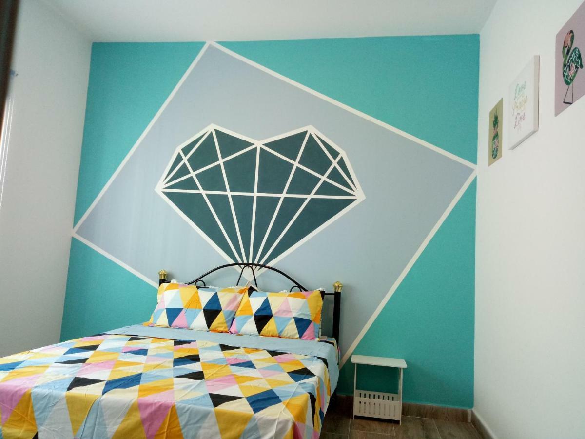 Icolor Home & Stay Ch5 Тана Рата Екстериор снимка