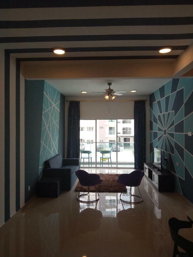 Icolor Home & Stay Ch5 Тана Рата Екстериор снимка