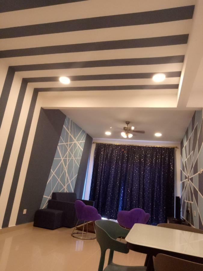 Icolor Home & Stay Ch5 Тана Рата Екстериор снимка