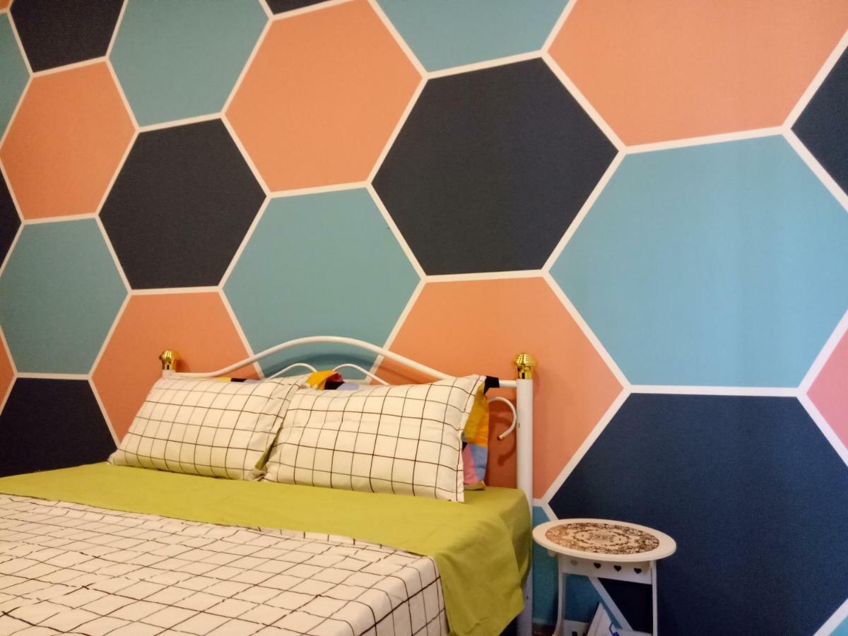 Icolor Home & Stay Ch5 Тана Рата Екстериор снимка