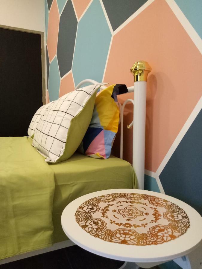 Icolor Home & Stay Ch5 Тана Рата Екстериор снимка