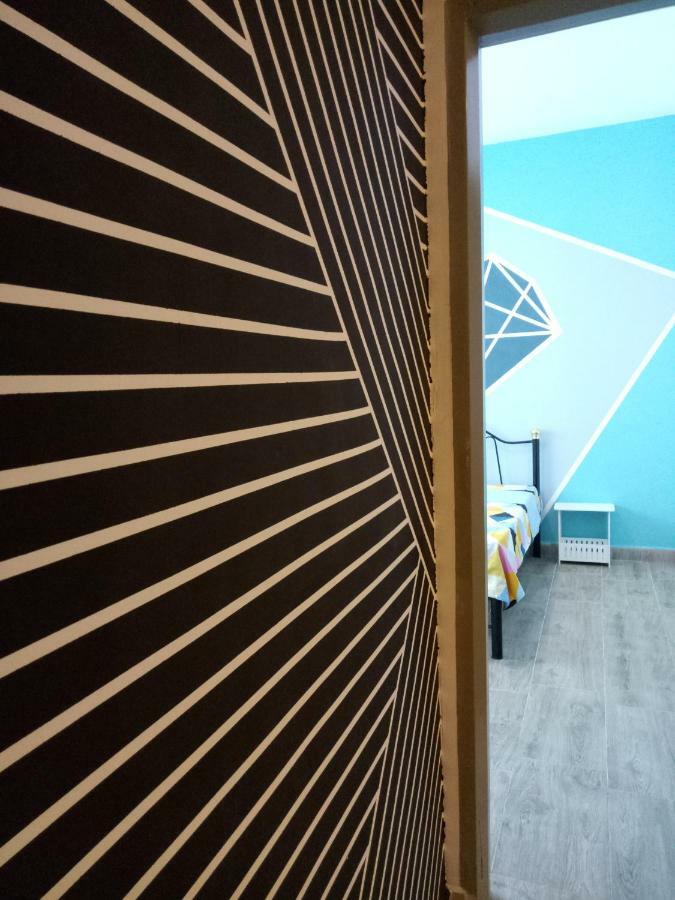 Icolor Home & Stay Ch5 Тана Рата Екстериор снимка