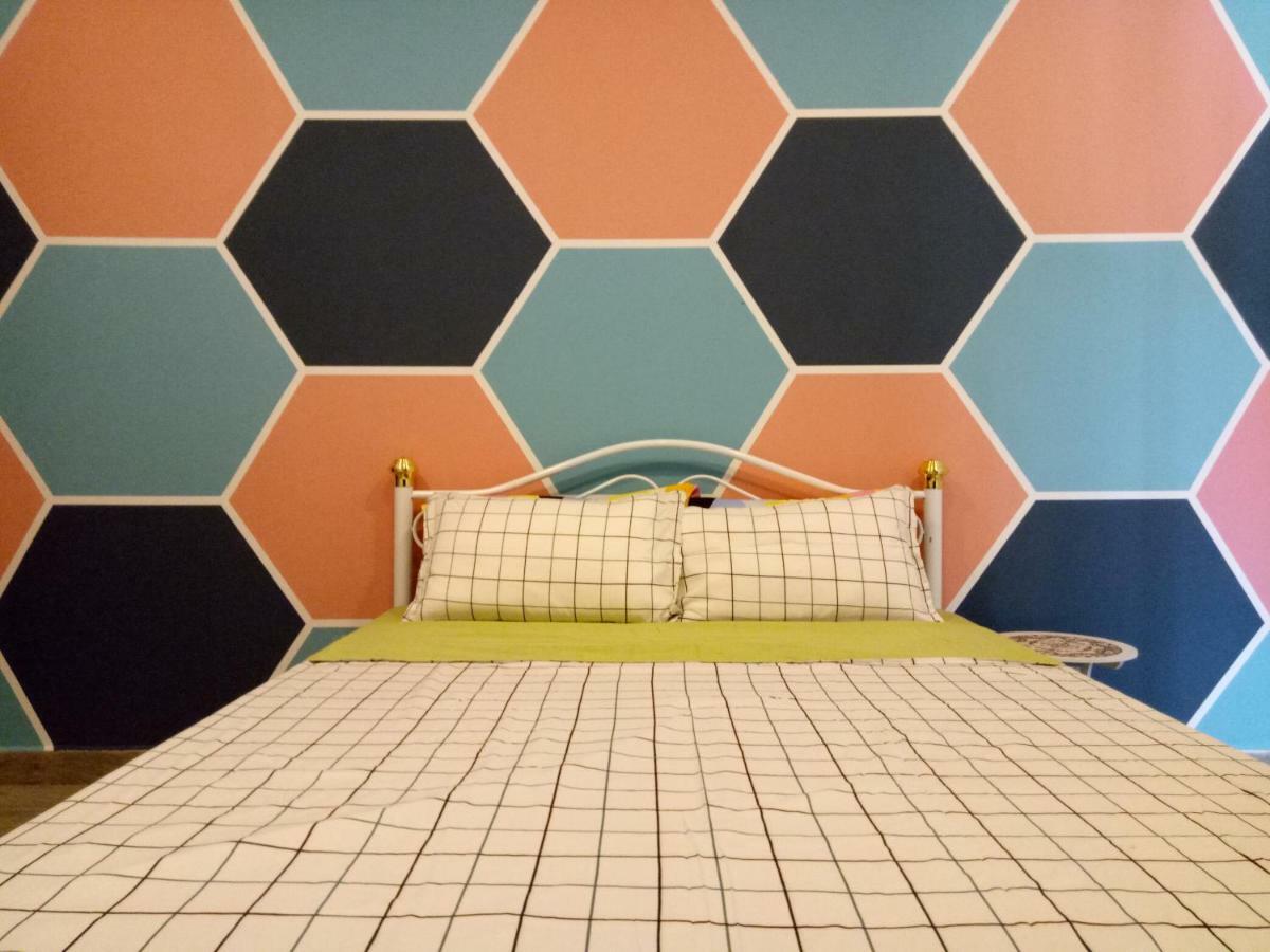 Icolor Home & Stay Ch5 Тана Рата Екстериор снимка