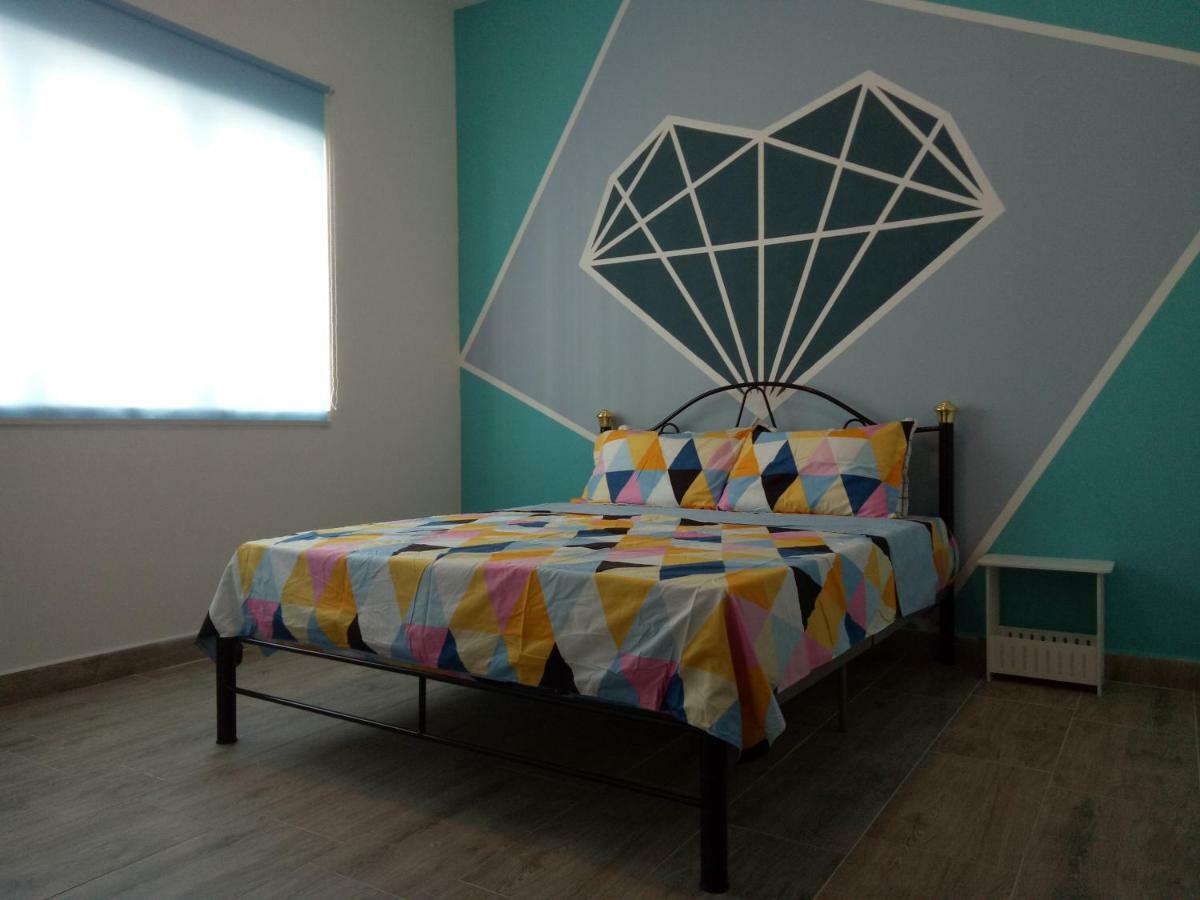 Icolor Home & Stay Ch5 Тана Рата Екстериор снимка