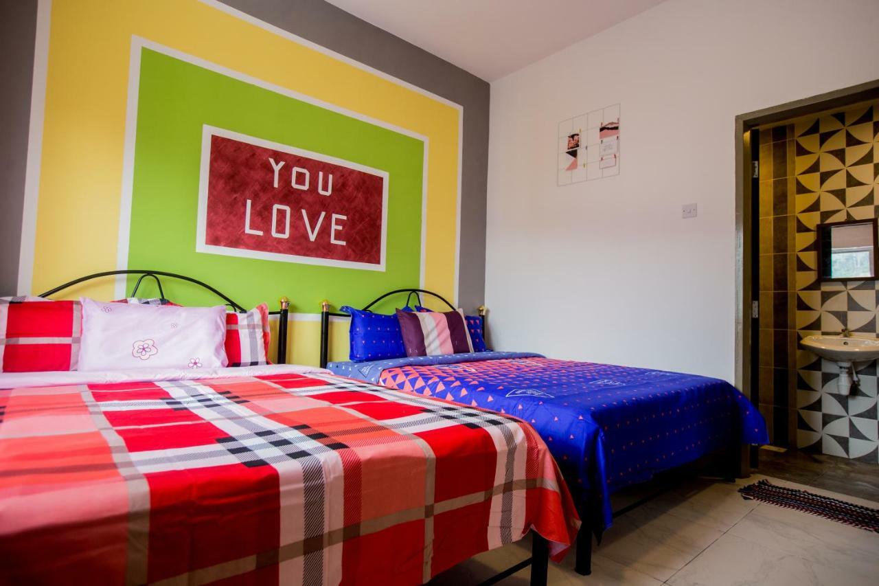 Icolor Home & Stay Ch5 Тана Рата Екстериор снимка