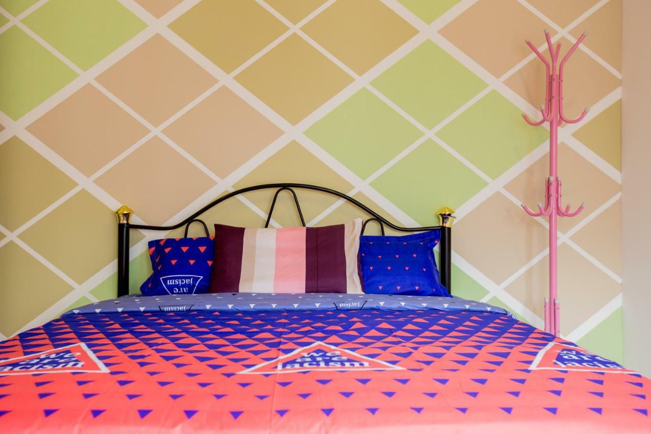 Icolor Home & Stay Ch5 Тана Рата Екстериор снимка